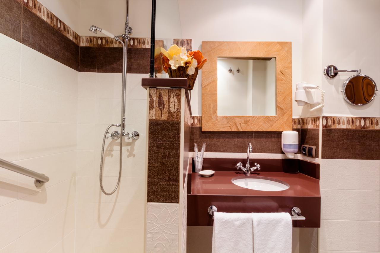 Hotel Flor De Neu El Pont de Suert Zewnętrze zdjęcie