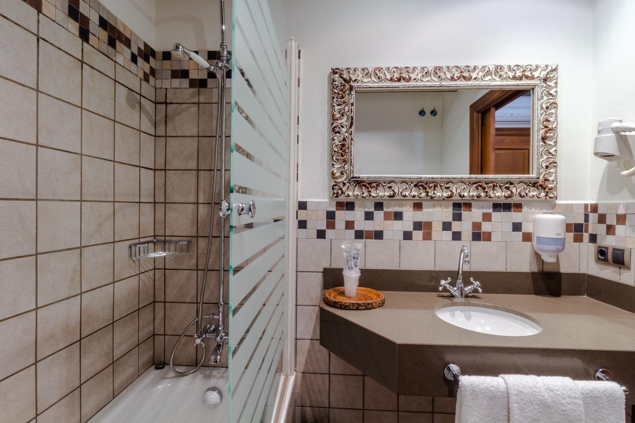 Hotel Flor De Neu El Pont de Suert Zewnętrze zdjęcie