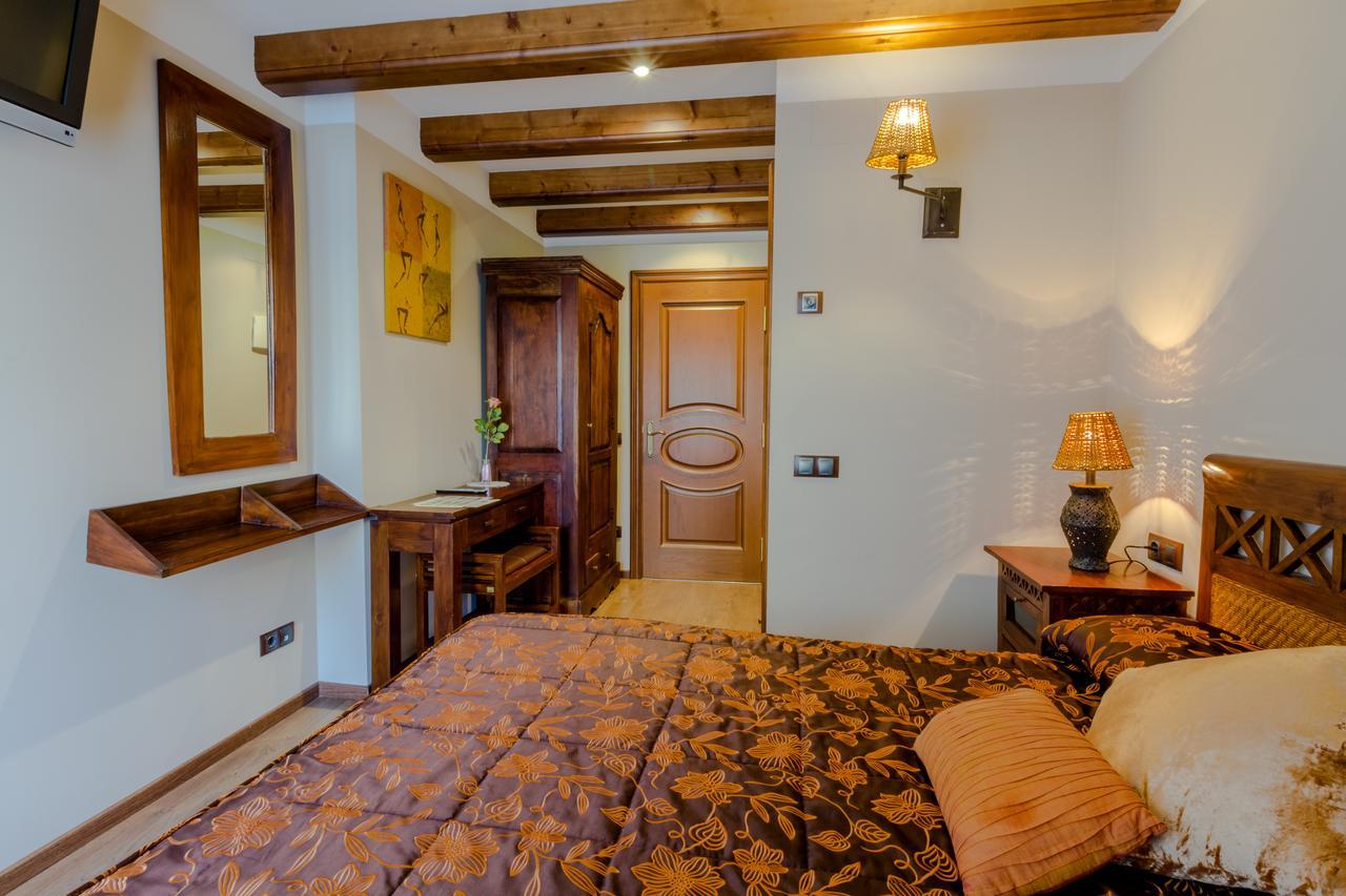 Hotel Flor De Neu El Pont de Suert Zewnętrze zdjęcie